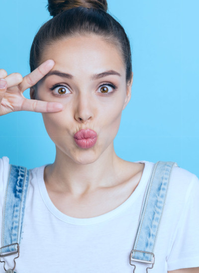 Durch das Lippen aufspritzen bekommen Sie volle Lippen und die Lippenform, die zu Ihnen passt.